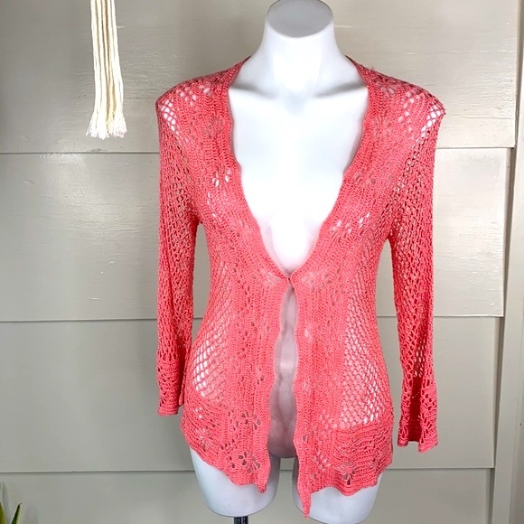 Victoria’s Secret Knit Pink Bell Sleeve Blouse knit - Picture 13 of 13